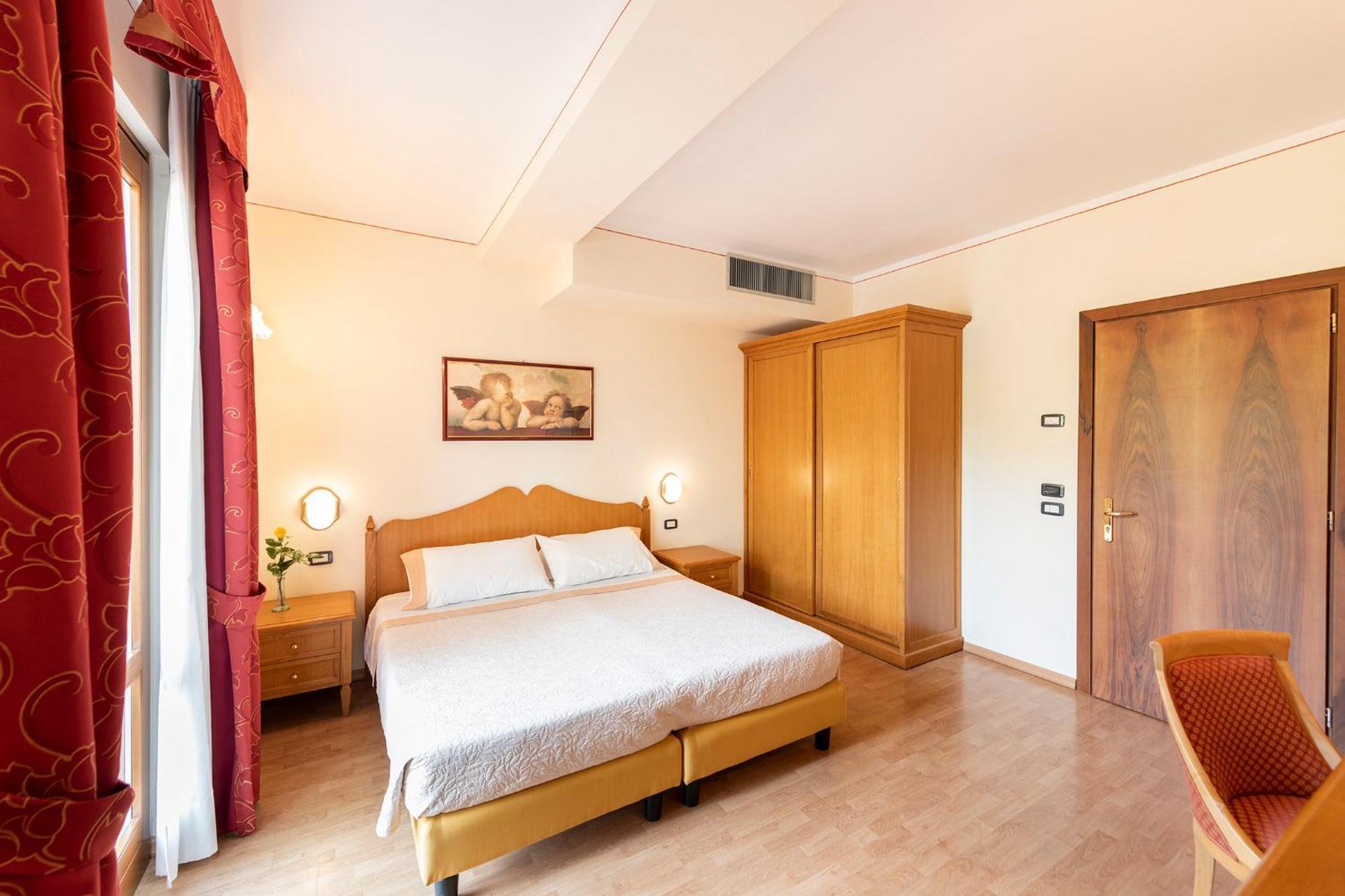 Hotel Pineta Campi Tremosine Exterior photo